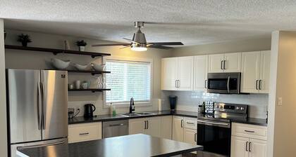 Upper level home in Grande Prairie