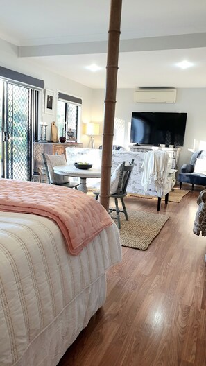 1 makuuhuone, silitysrauta/-lauta, Wi-Fi, vuodevaatteet