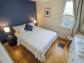 3 室のベッドルーム、アイロン / アイロン台、WiFi、ベッドシーツ