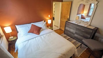 3 quartos, ferros/tábuas de passar roupa, Wi-Fi, roupa de cama
