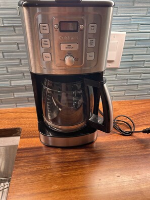 Kaffee und/oder Kaffeemaschine