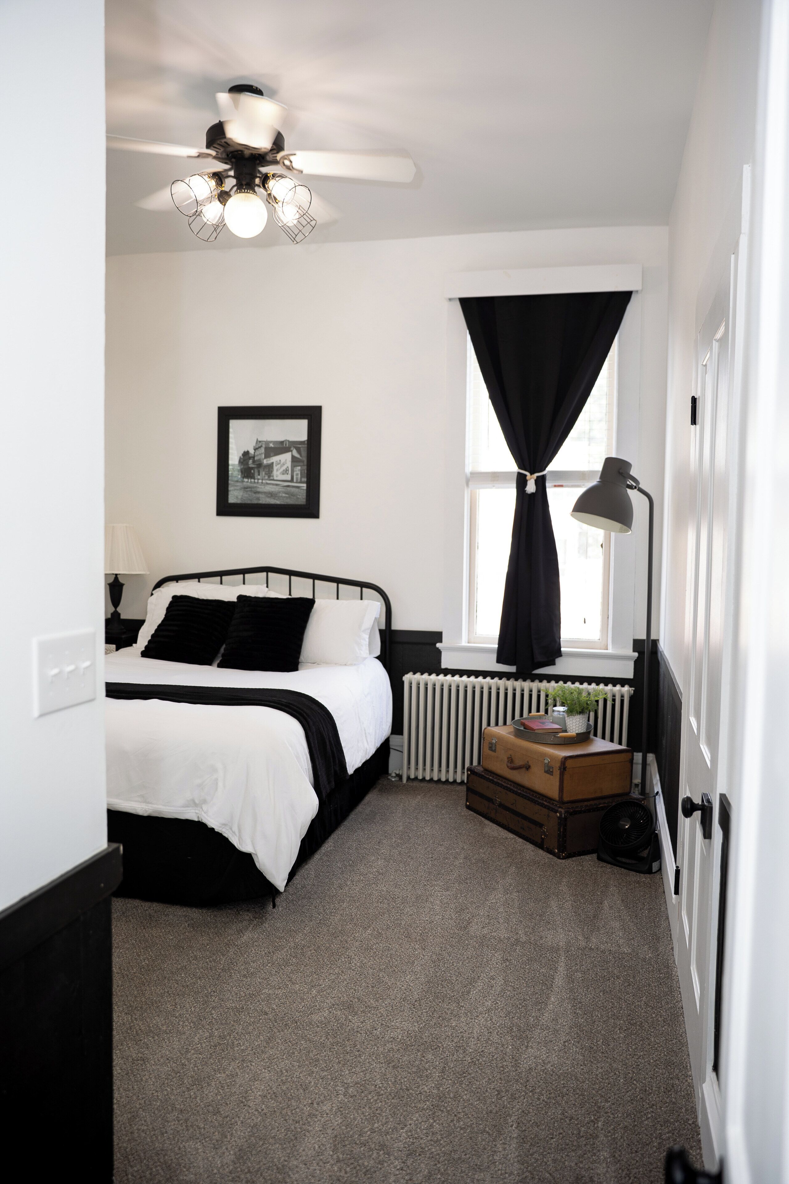 3 chambres, fer et planche à repasser, lit de bébé portatif, Wi-Fi