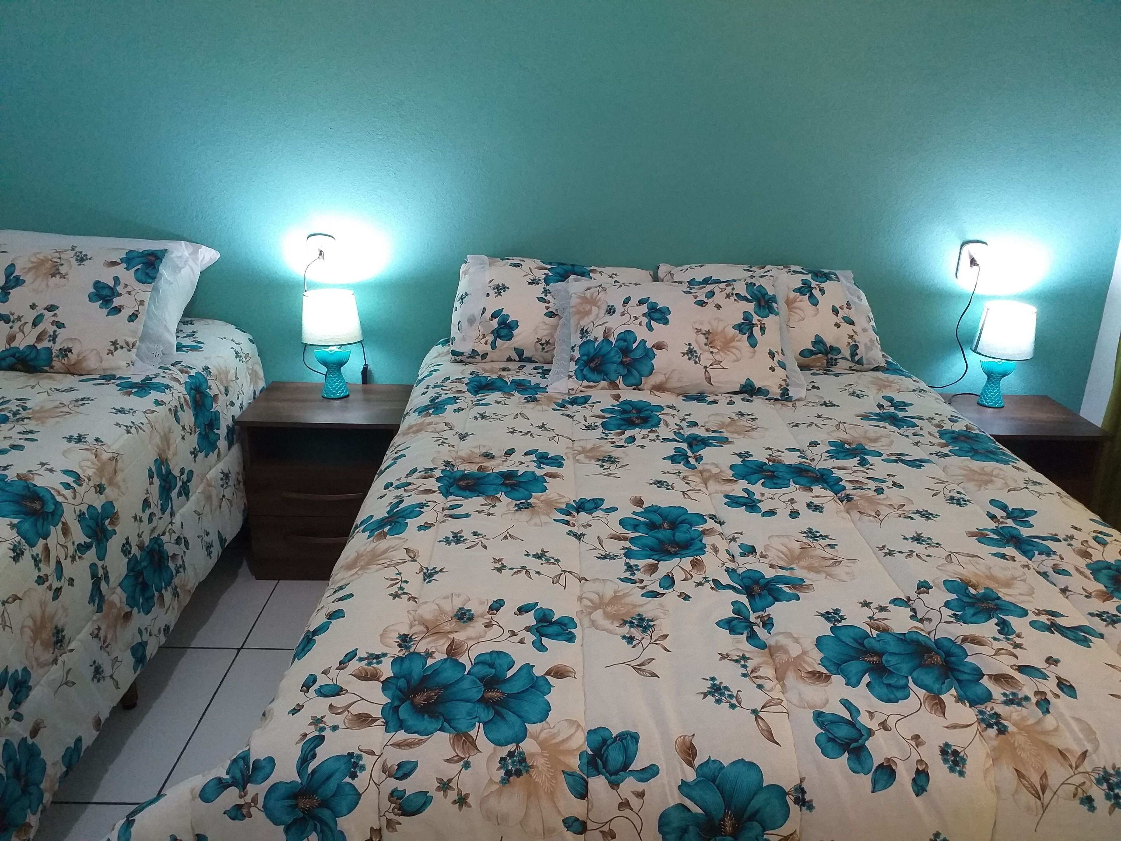 Quarto triplo básico | Wi-Fi de cortesia