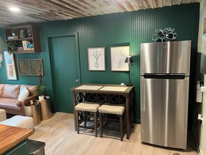 Interior - Cozy farmhouse cabin near Kilgore and Longview (Longview)