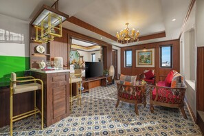 Family Penthouse | Private kitchen | Highchair, eco-friendly cleaning products, reusable coffee/tea filters