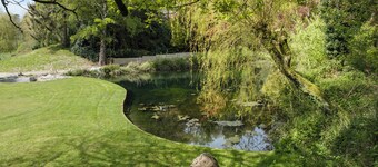 5 Bedroom Lake House in a nature reserve