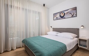 1 bedroom, free WiFi, bed sheets - Gorgeous apartment in Omisalj (Omisalj)