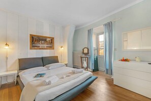 3 bedrooms, desk, free WiFi, bed sheets - La Lanterna Swimming Pool Retreat, Gignese, Italy (Gignese)