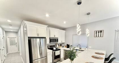 The house Wren! A beautifully modern duplex house centrally near all attractions