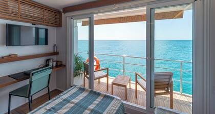 Ocean Diamond by Sail Lanka