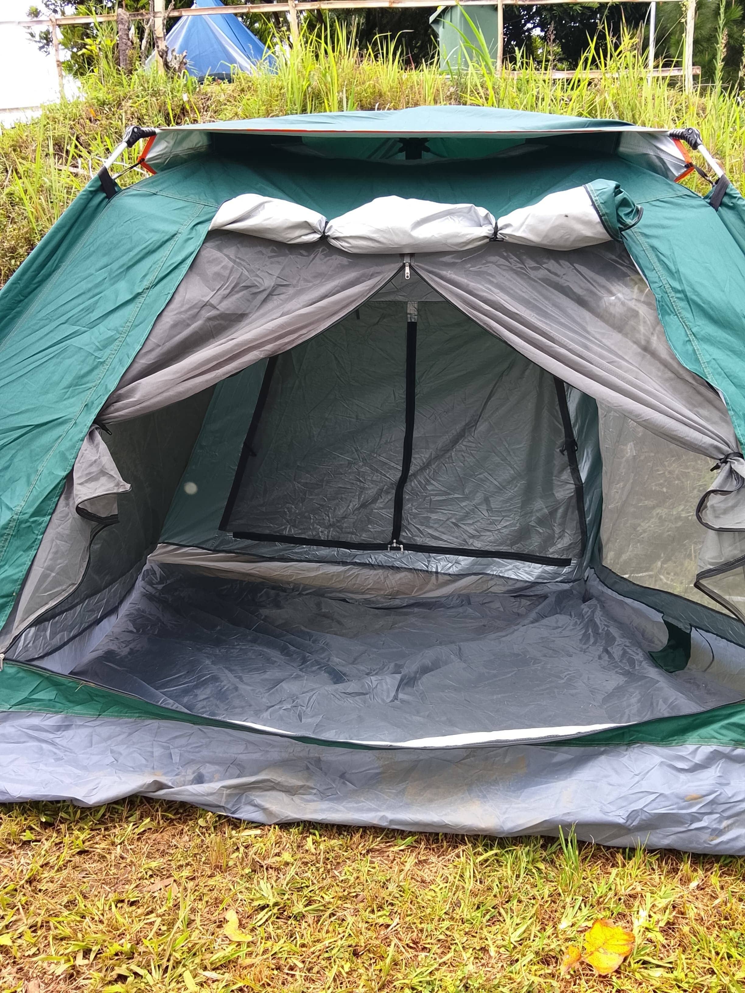 Tente supérieure, vue sur la vallée | Literie fournie