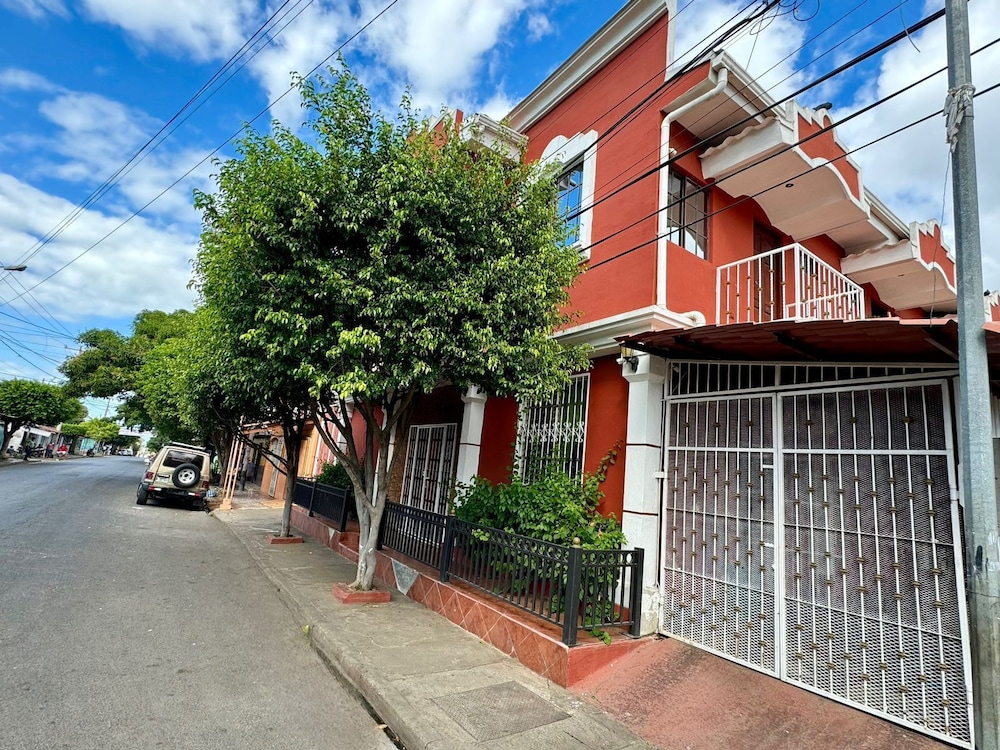 Villalobos Hotel Managua photo 2