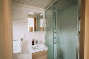 Doccia, asciugacapelli, asciugamani