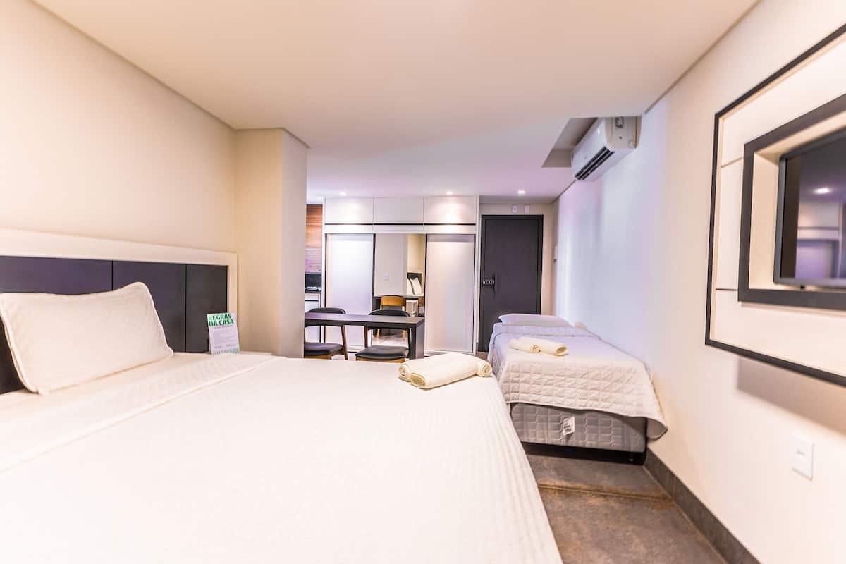 1 bedroom, desk, laptop workspace, free WiFi