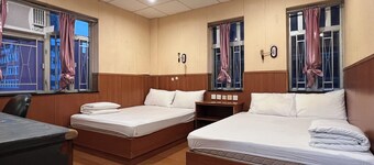 HK Peaceful Guesthouse 