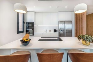 Fridge, microwave, oven, stovetop - Venere | Luxury Penthouse Rooftop Pool Spa (Marbella)