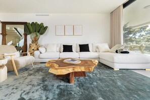 TV, stereo, offices - Venere | Luxury Penthouse Rooftop Pool Spa (Marbella)