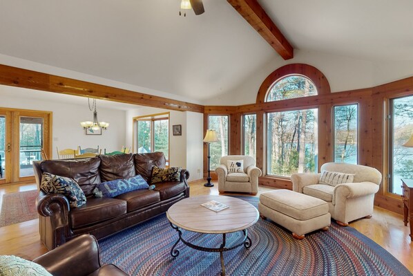 TV, fireplace - Lakefront home with private outdoor sauna, dock, firepit, wood fireplace & patio (Hazelhurst)