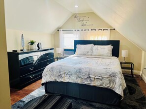 1 bedroom, iron/ironing board, free WiFi, bed sheets - Cozy and modern apartment. Only 5 mins from Newark airport and 30 mins to NYC (Elizabeth)