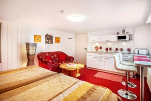 1 bedroom, free WiFi, bed sheets - Apartment 'Ferienwohnung Bleichen 14' with Shared Pool, Shared Garden and Wi-Fi (Stralsund)