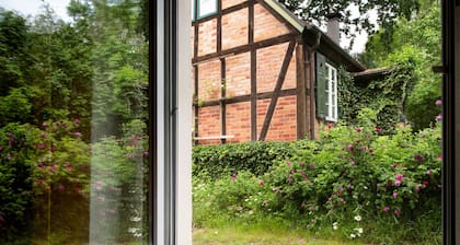 Apartment 'Ferienwohnung Barsch' with Wi-Fi