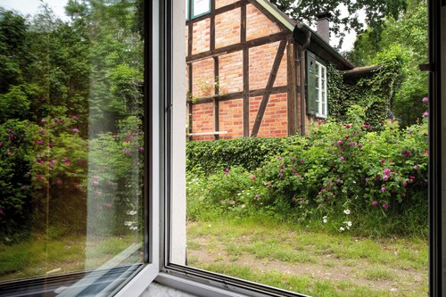 Apartment 'Ferienwohnung Barsch' with Wi-Fi