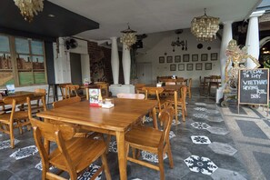 Nhà hàng