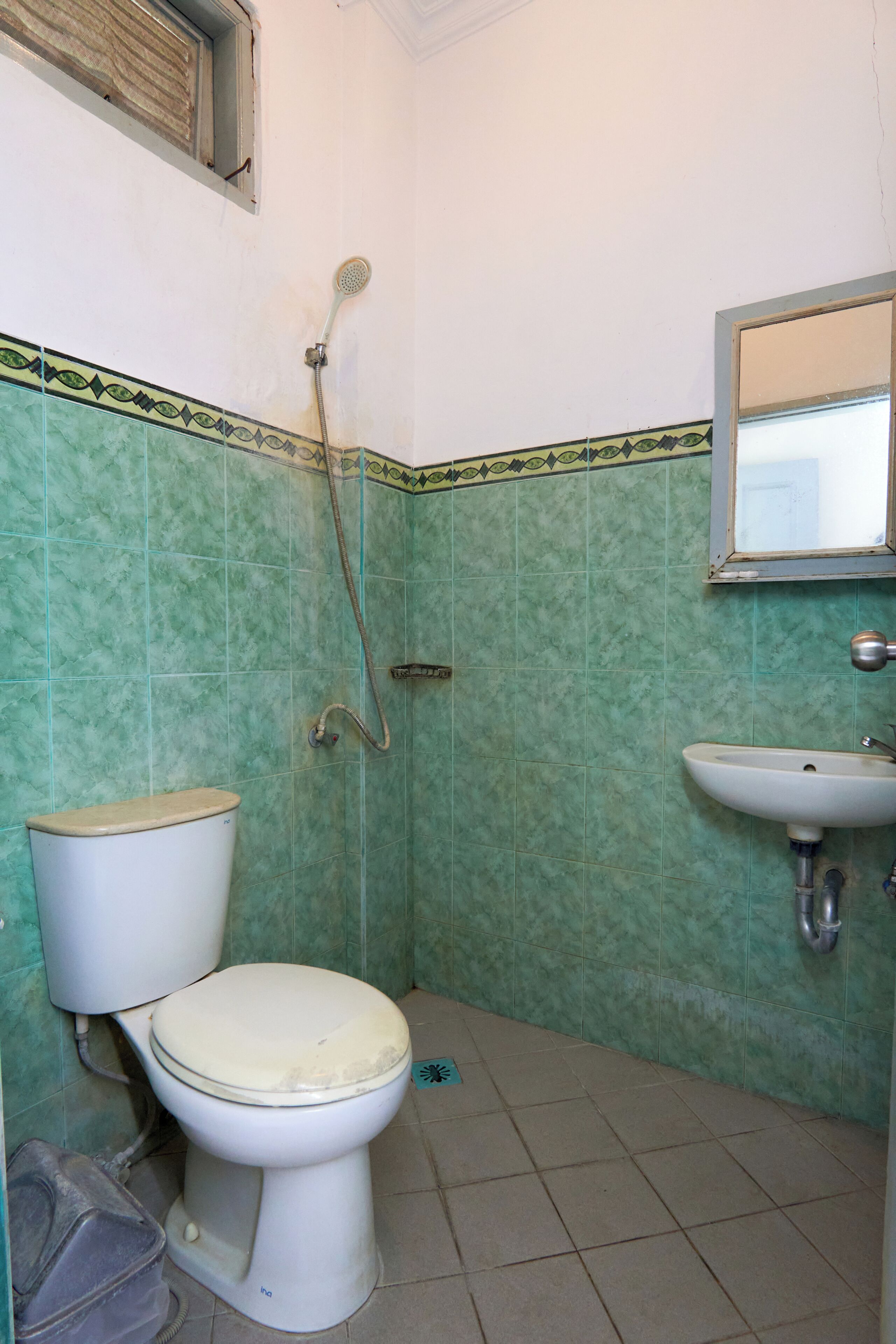 Chambre Double Junior | Salle de bain | Articles de toilette gratuits, serviettes fournies