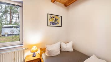 2 bedrooms, free WiFi, bed sheets