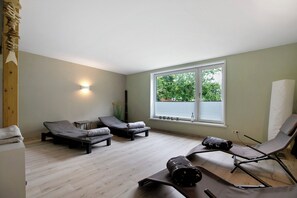 Interior - Apartment 'Ferienhof Jacobsen 1' with Shared Terrace, Shared Garden and Wi-Fi (Nordstrand)