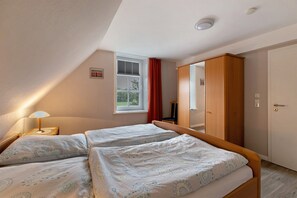 1 soverom, strykejern/-brett, wi-fi (inkludert) og sengetøy