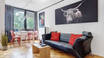 Fernseher, Stereoanlage