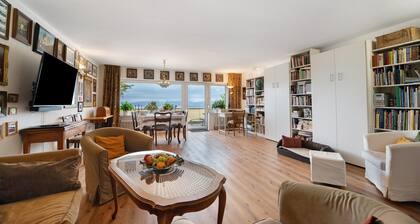Apartment 'Rheinblick Am Rheinsteig' with Mountain View, Wi-Fi and Air Conditioning
