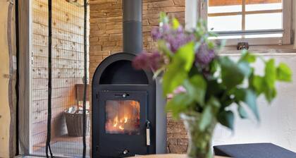 Ferienhaus 'BlockhĂŒtte' mit privater Terrasse und privatem Garten