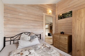 2 bedrooms, bed sheets - Holiday Home 'Blockhütte' with Private Terrace and Private Garden (Fürstenwalde/Spree)