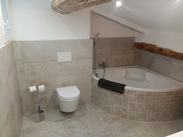 Hair dryer, towels, soap, shampoo
