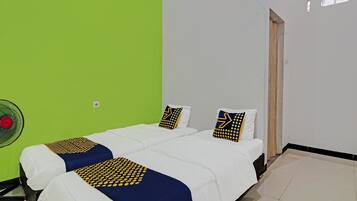 Twin Room | Free WiFi, bed sheets