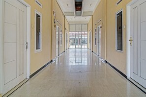 Interior detail - Hotel O Lucky Guesthouse (Pekanbaru)