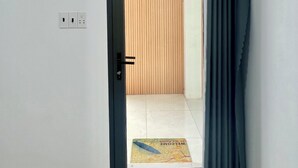 Standard Double Room | Desk, soundproofing, WiFi (free)