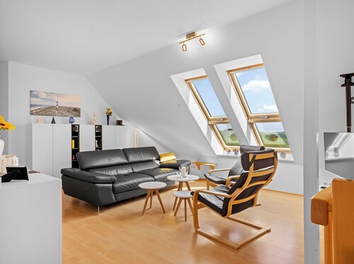 Home with sauna and whirlpool close to the beach