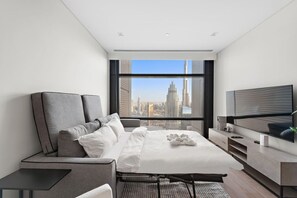 1 bedroom, iron/ironing board, WiFi, bed sheets - FCR | 1BR | Elegance with Burj Khalifa Views (Dubai)