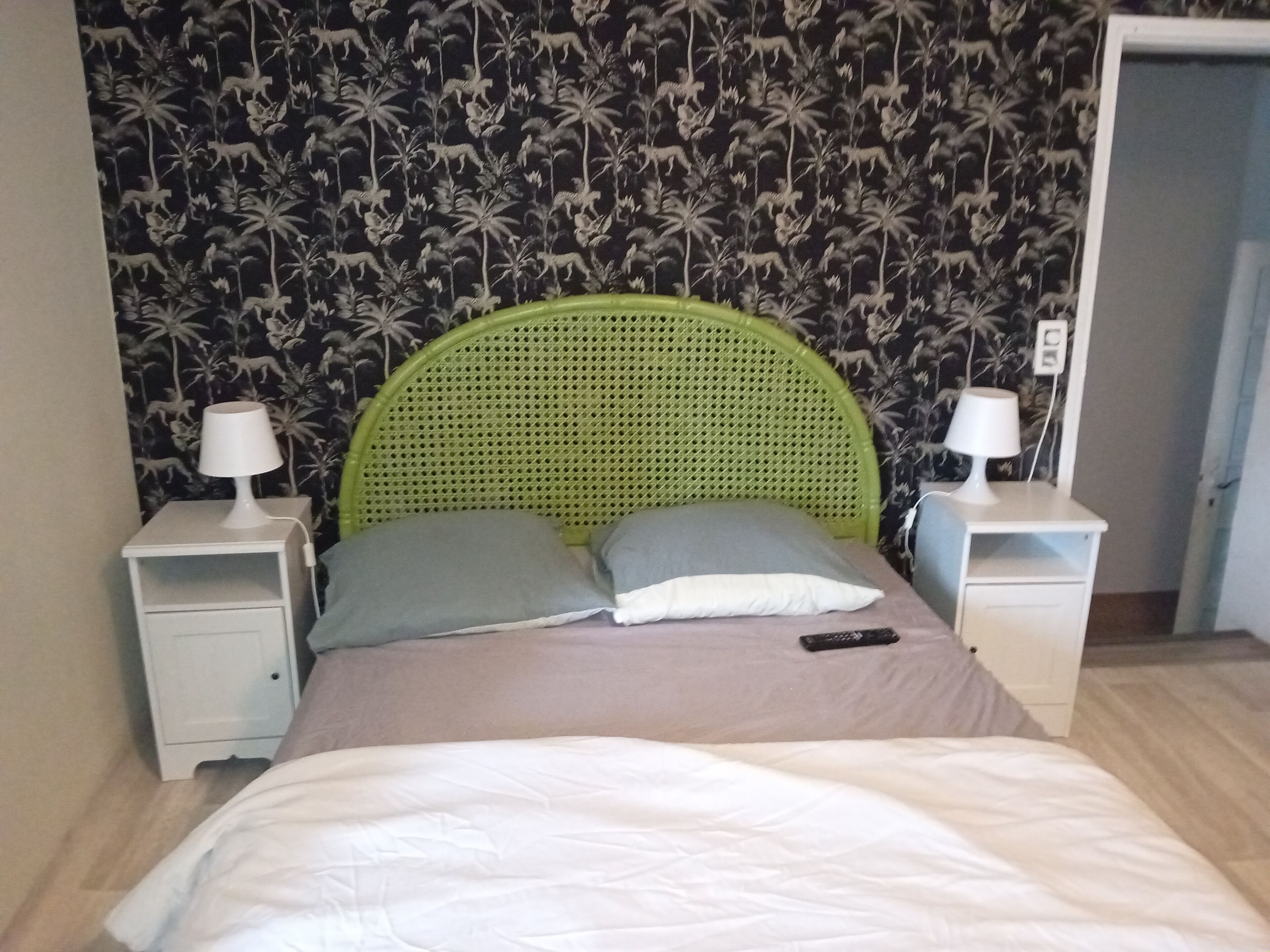 1 chambre, fer et planche à repasser, Wi-Fi, draps fournis