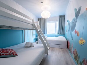 2 dormitorios, escritorio, wifi