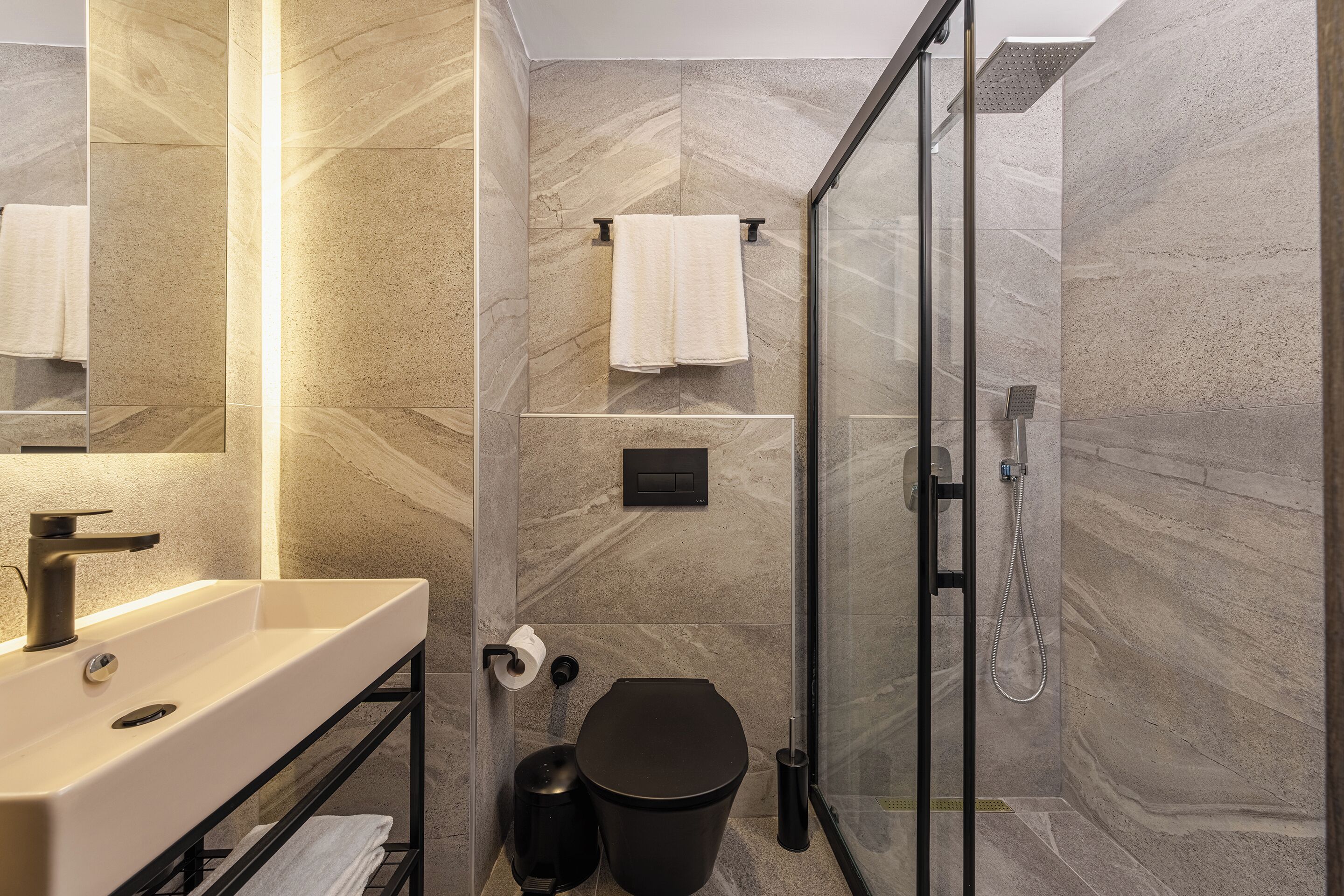 Junior Suite, City View | Bathroom