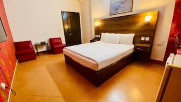 Deluxe Double Room | Soundproofing, iron/ironing board, free WiFi