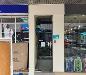 Front of property - SPOT ON 90984 Gn Homestay (Miri)