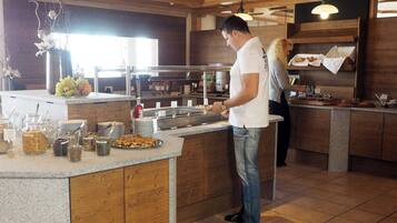 Tägliches inbegriffenes Frühstücksbuffet