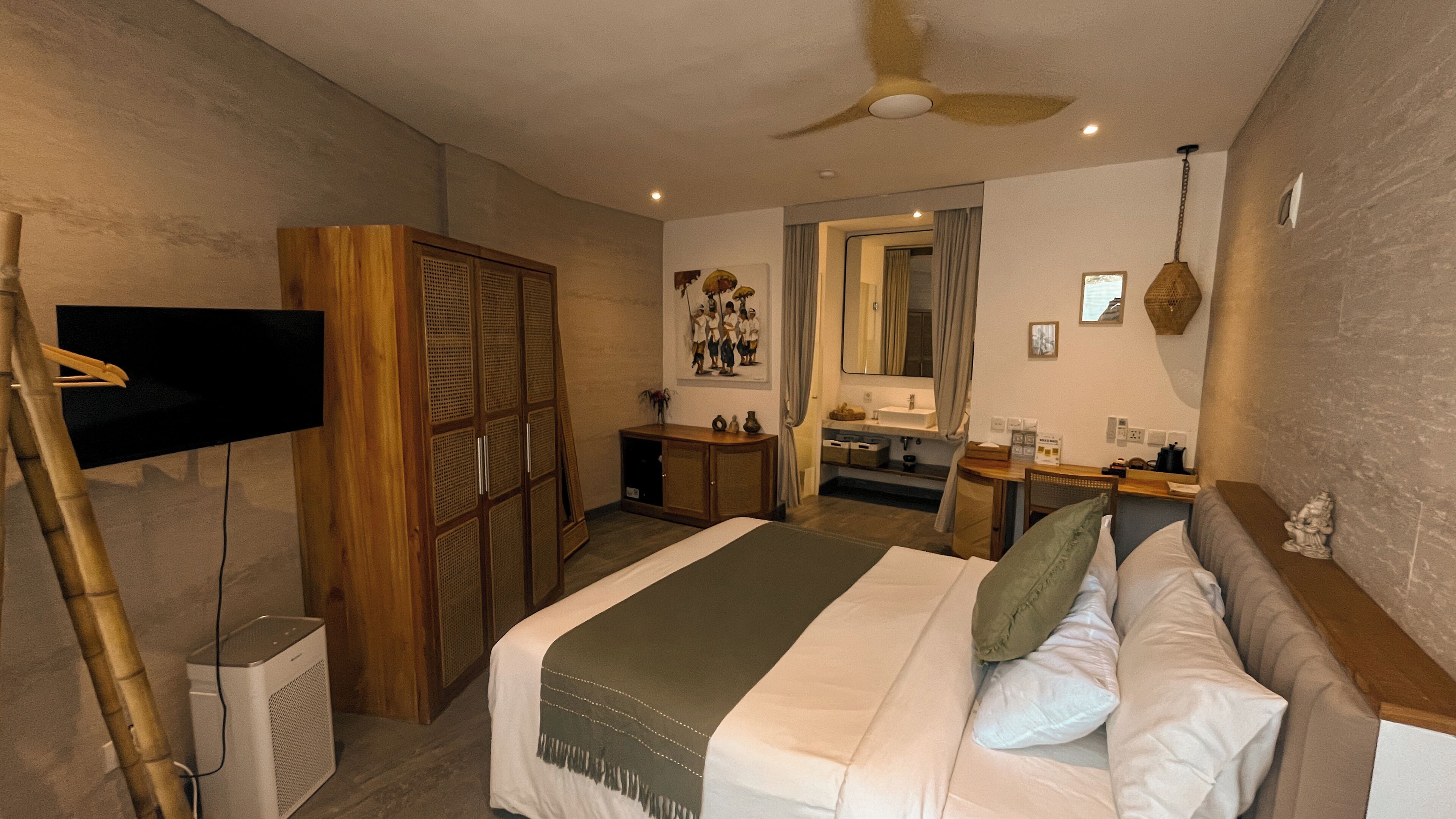 Comfort Double Room, 1 Queen Bed, Garden View | Premium bedding, Tempur-Pedic beds, minibar, in-room safe