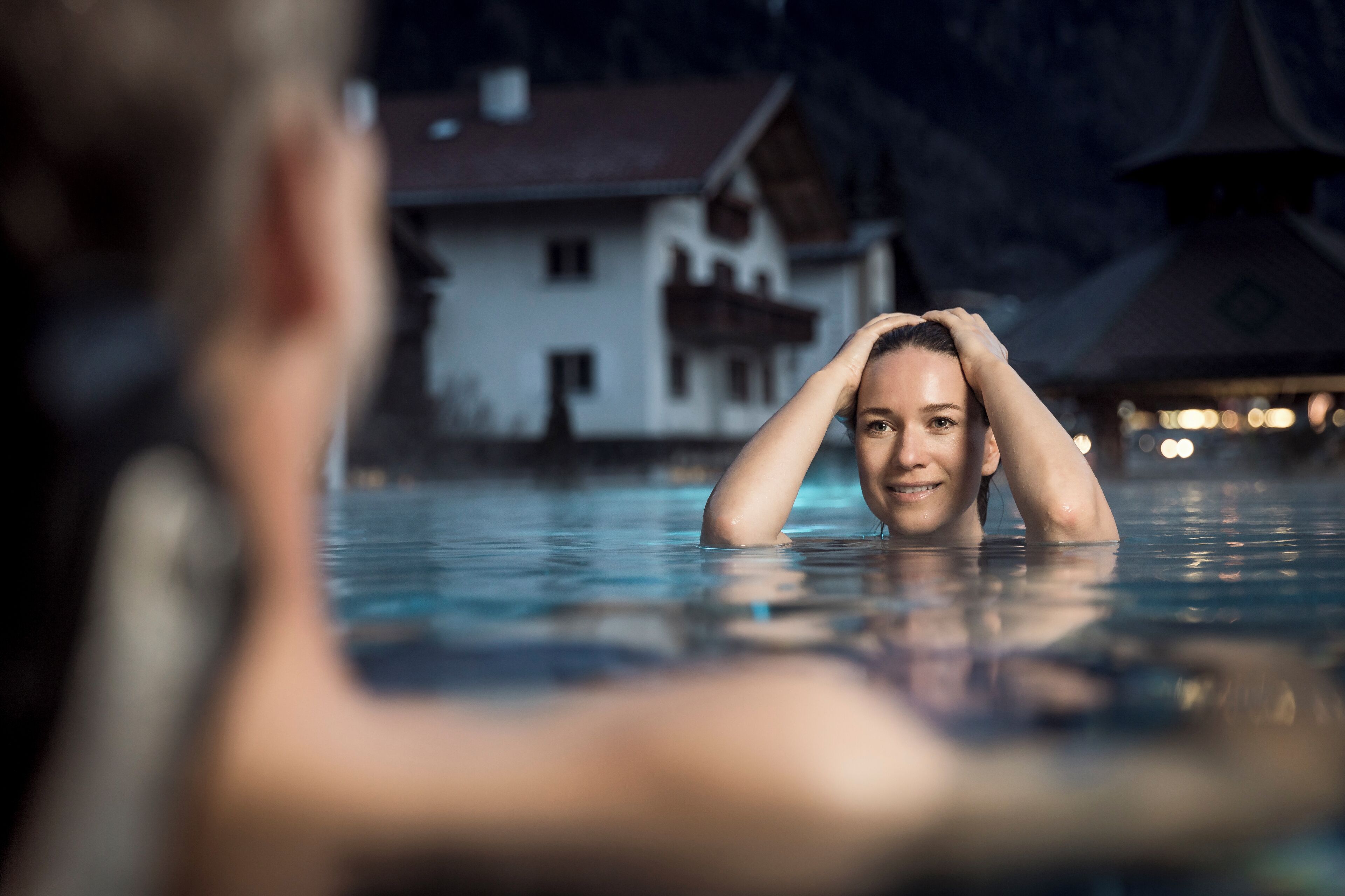 室内游泳池，室外游泳池