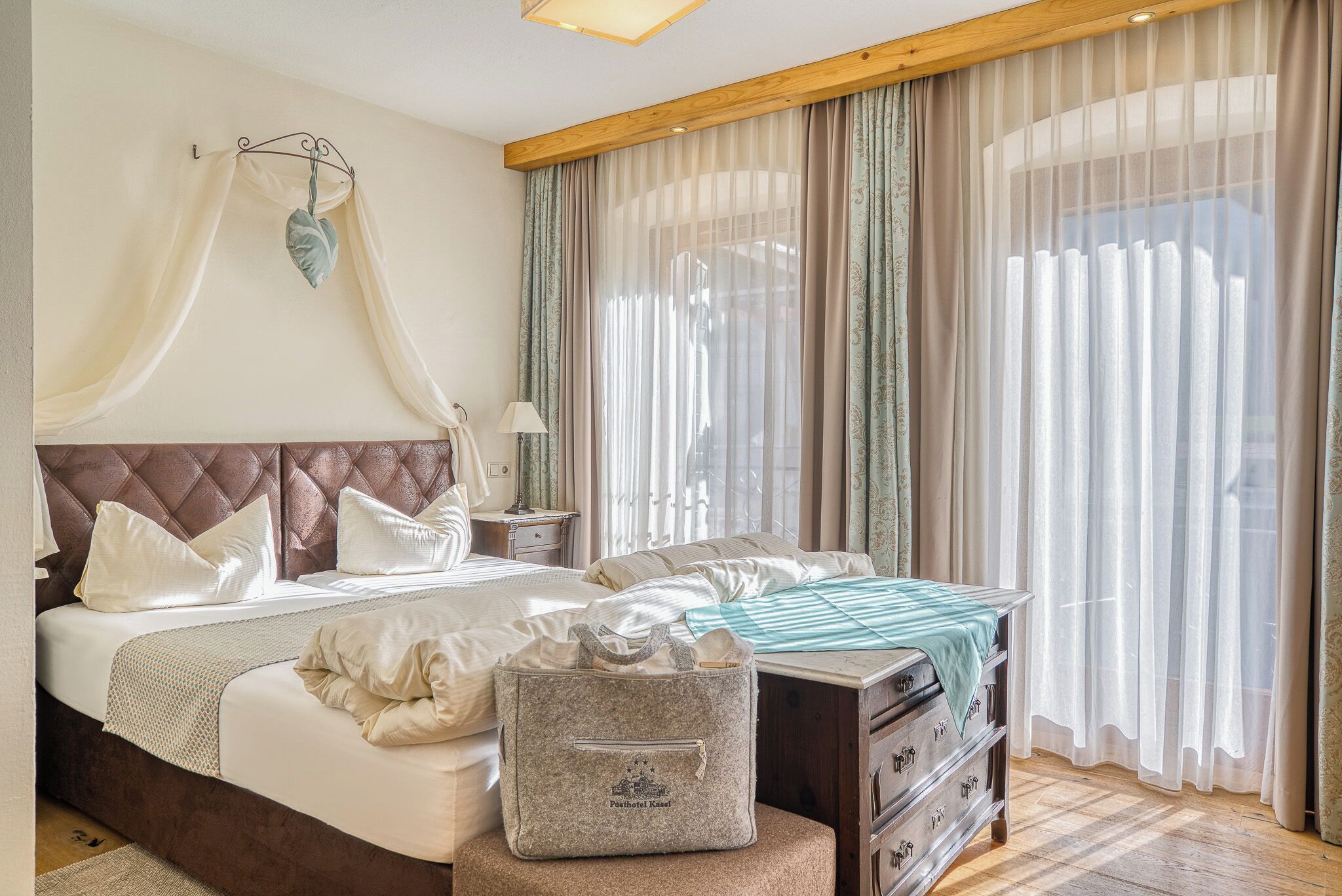Standard Double Room | In-room safe, desk, soundproofing, free WiFi